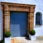 Moments ホテル 3*