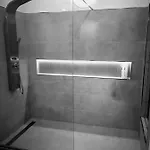 Moments ホテル 3*