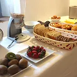 Отель Moments